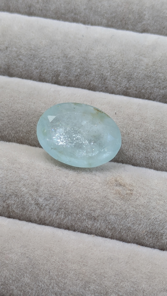 アクアマリン　結晶 160g 高透明度・超濃厚青色！】アクアマリン表面研磨六角柱・小
