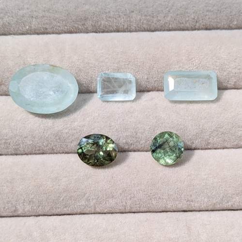 3月誕生石】アクアマリンサンストーン 12×16mm (7.60ct) オーバル