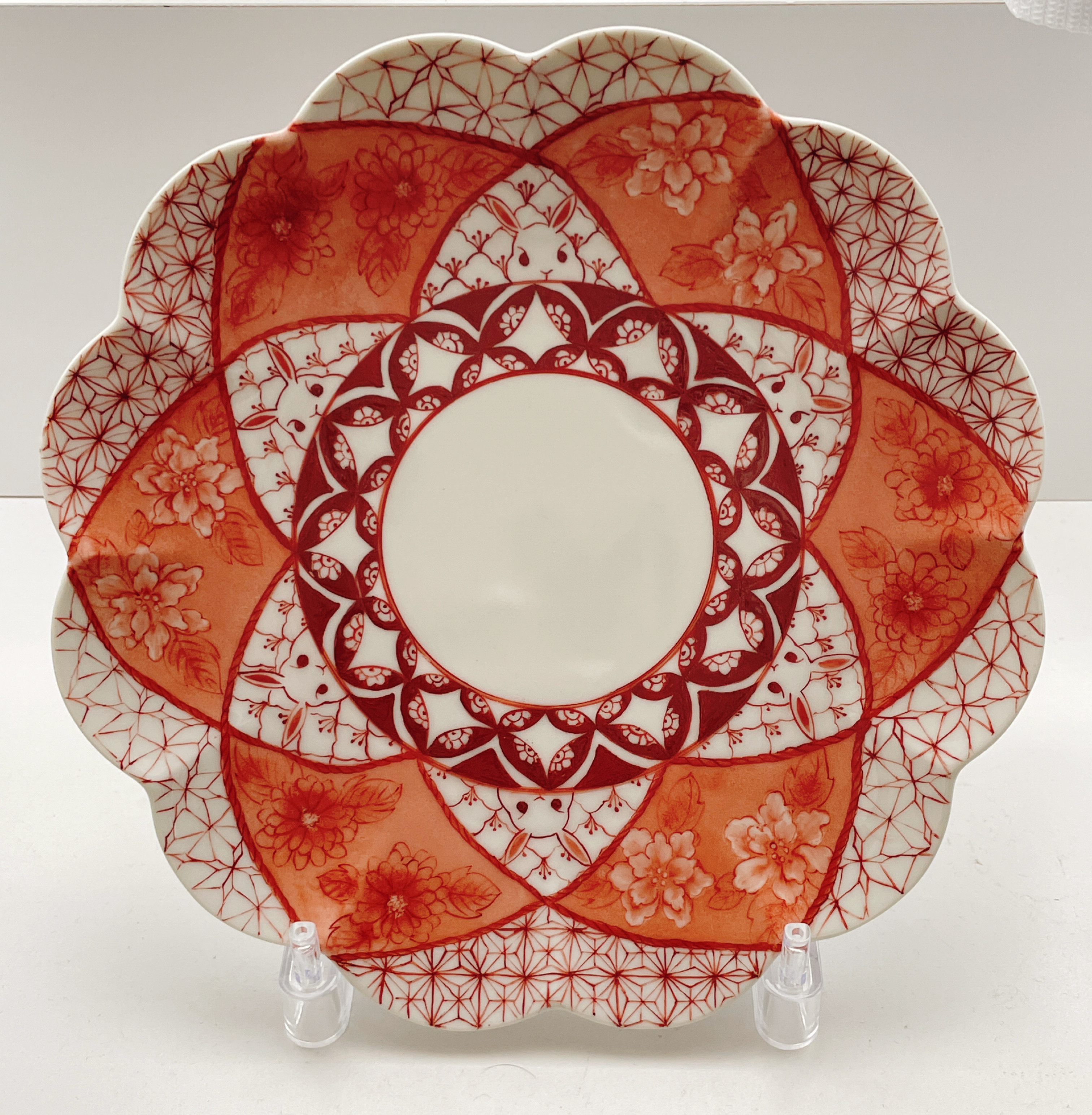 九谷赤に舞うネザーランドドワーフの幻想　絵付