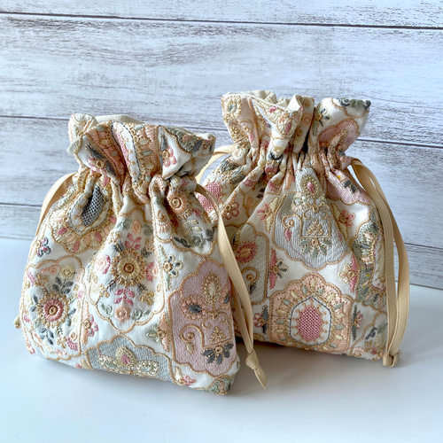 インド刺繍生地の巾着ポーチ 総刺繍 ミニサイズ インド刺繍りぼん
