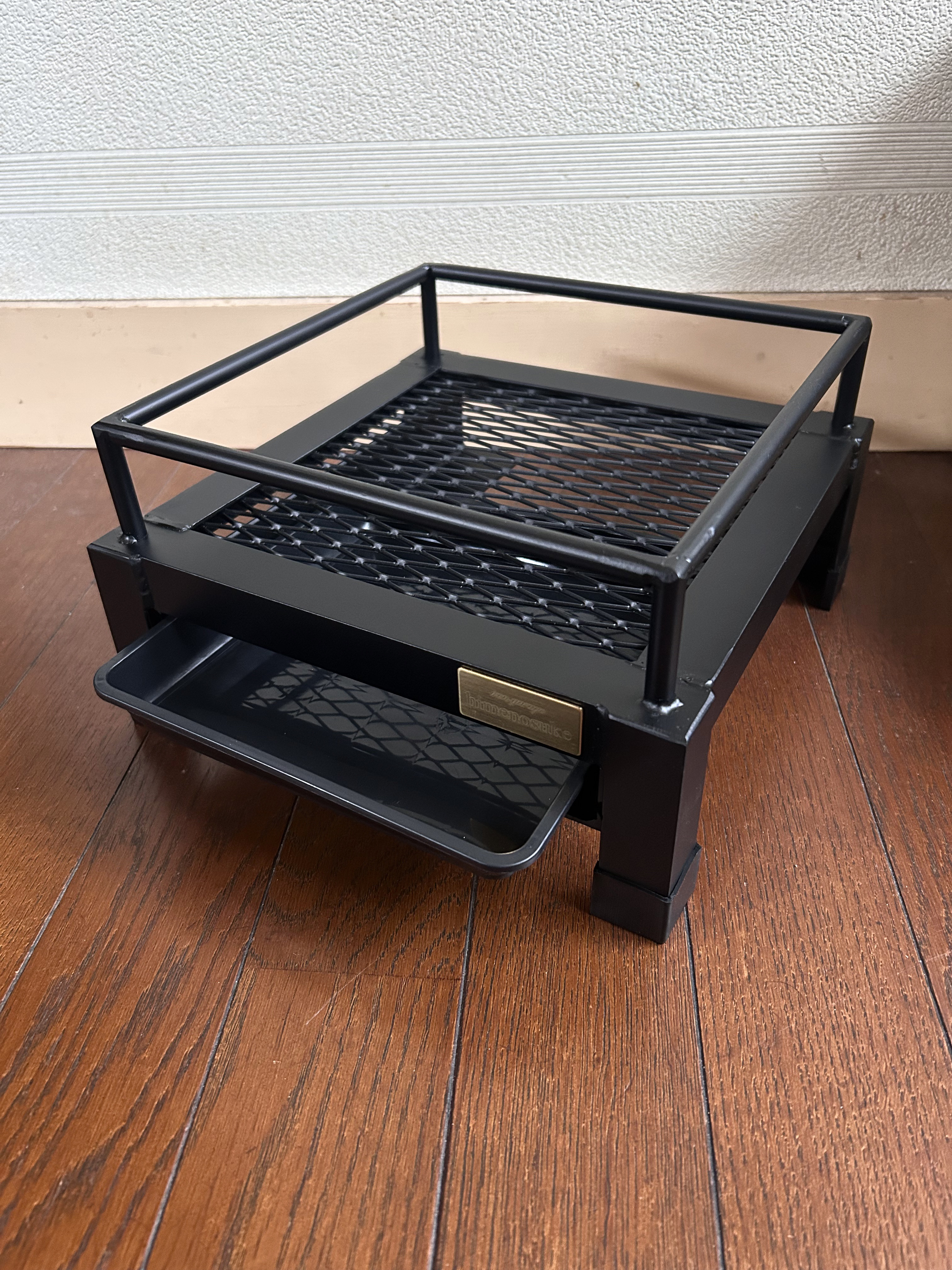 ☆送料込み☆そのまま水やり出来る植物台座　即購入OK 男前　ボタニカルシェルフ　アガベ　塊根　育成管理