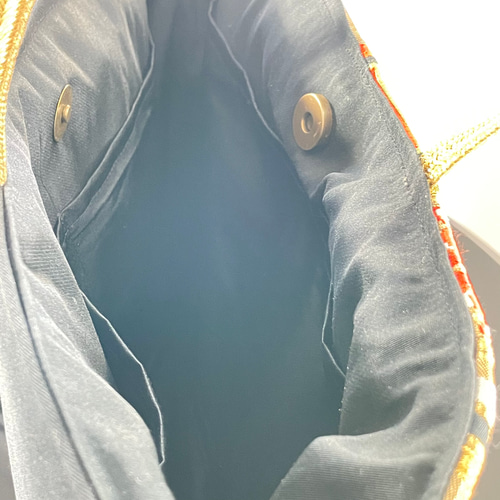 帯リメイクバッグ　プラチナ箔　菱繋ぎ紋様　トートバッグ 和装バッグ 帯リメイクバッグ 本金箔 四季花鳥図屏風 綿入りふかふか和装バッグ A4