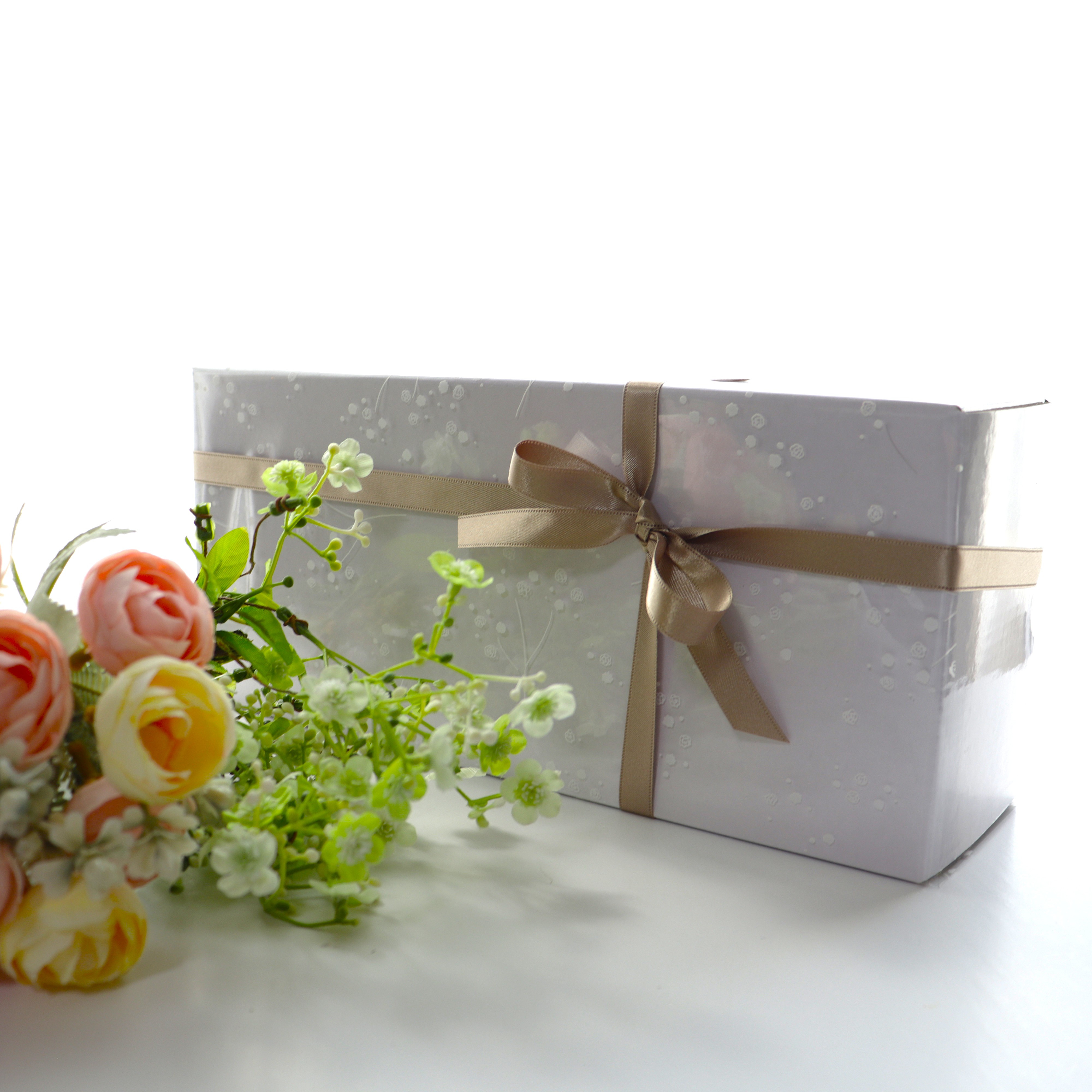 【送料込み】　フォトフレーム（メモリーボックス付）　White flower（北海道・沖縄のみ別途送料）