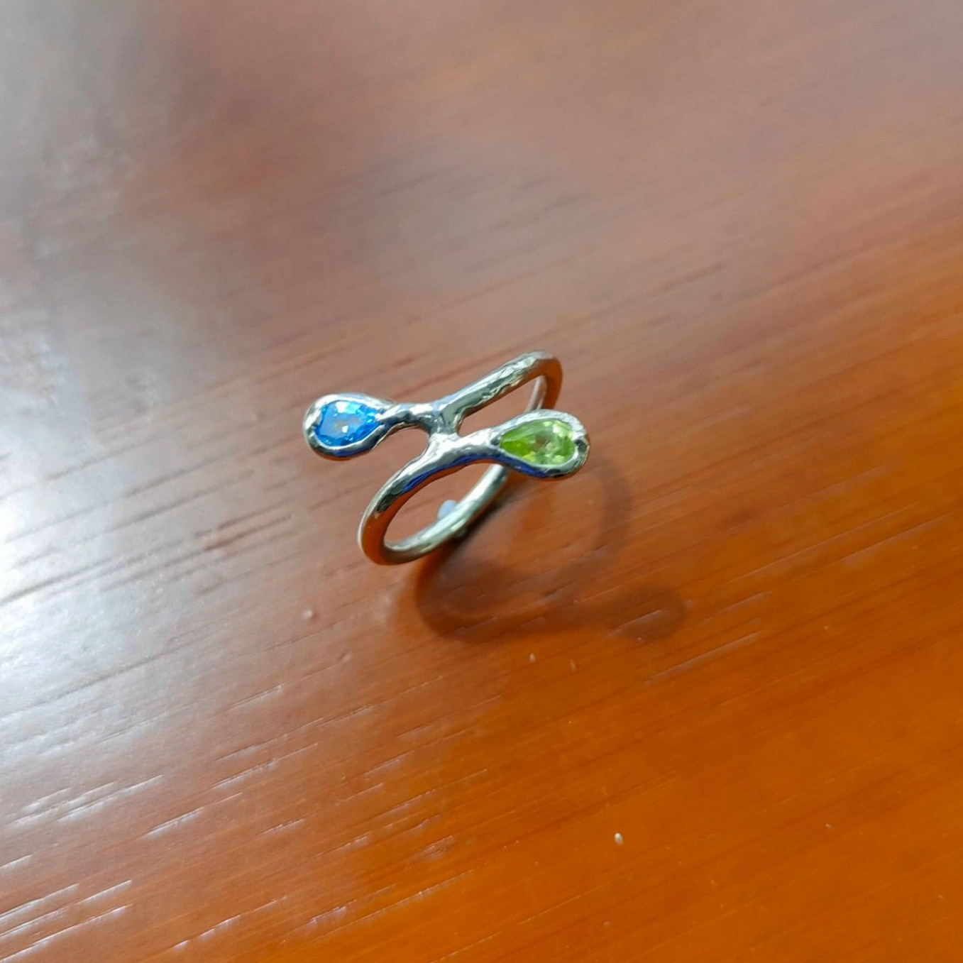 ブルートパーズ　グリーントパーズ　シルバーリング