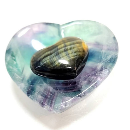 虹入りフローライト◇ハート型お皿◇ディッシュ◇天然石