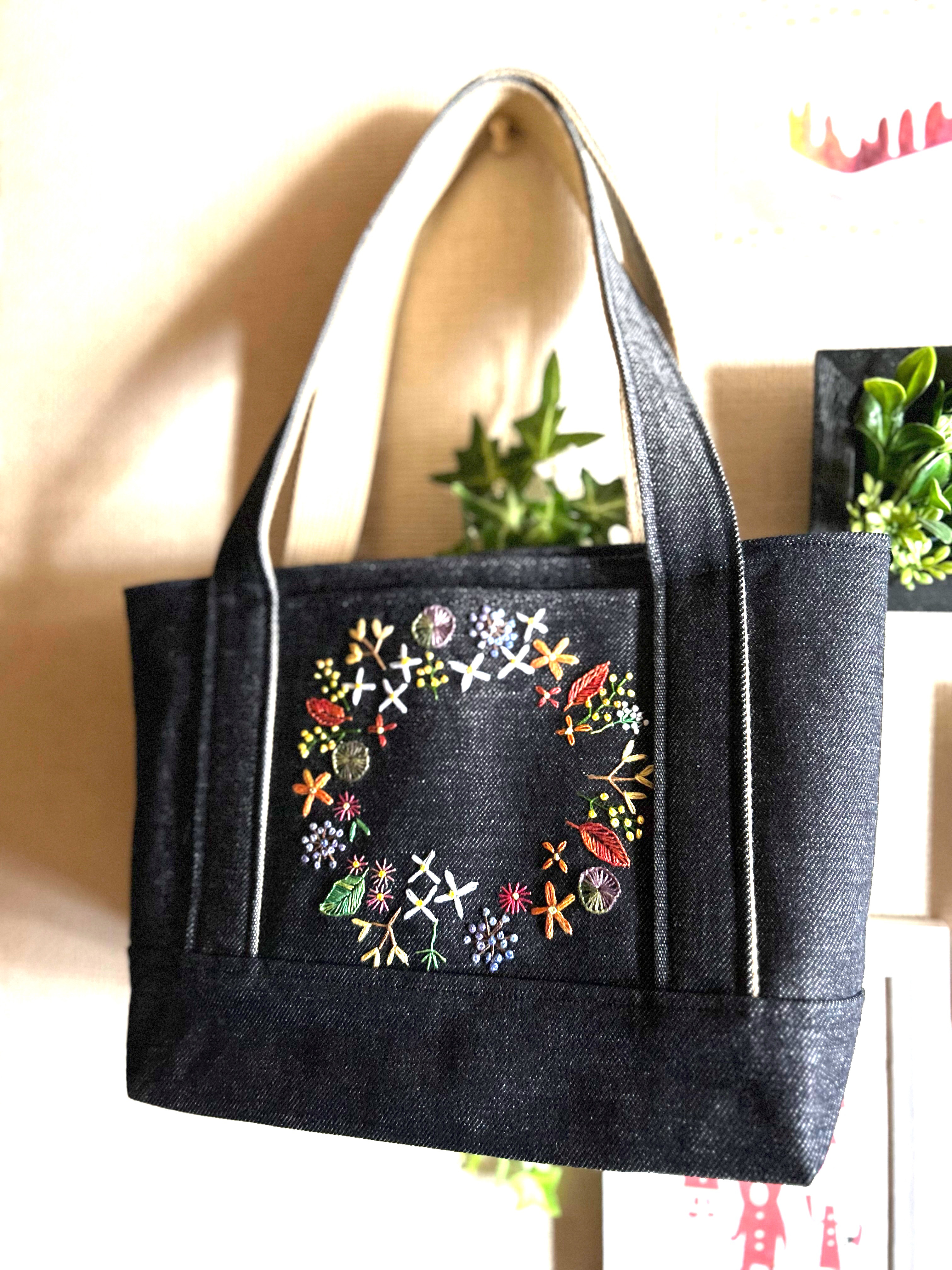肩掛けokの刺繍トートバッグ