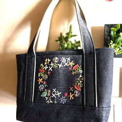 再販 お花モチーフのグラニースクエアバッグ｜かぎ針編み / 受注制作