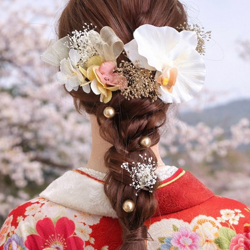 卒業式★結婚式★髪飾り★ヘアアクセサリー 胡蝶蘭 ベージュ ゴールド 花 ヘアアクセサリー 結婚式 成人式 卒業式