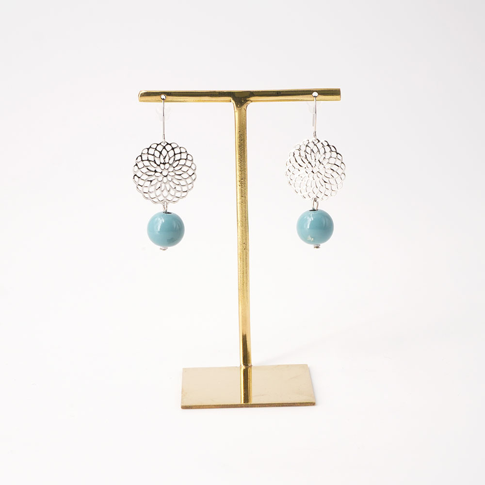 天然うるし珠ピアス/イヤリング（漆珠10mm）：みなも/水色