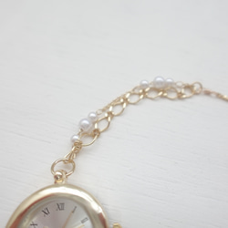 幸せをよぶ四つ葉のクローバーのブレスレットウォッチ 5枚目の画像