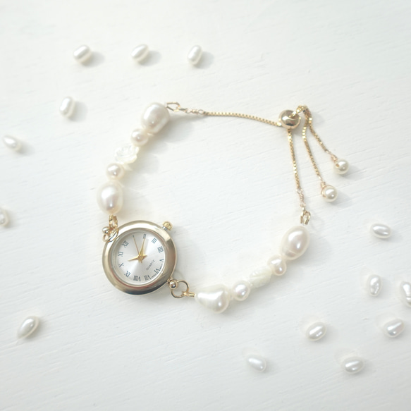 薔薇と淡水パールのブレスレットウォッチ 3枚目の画像