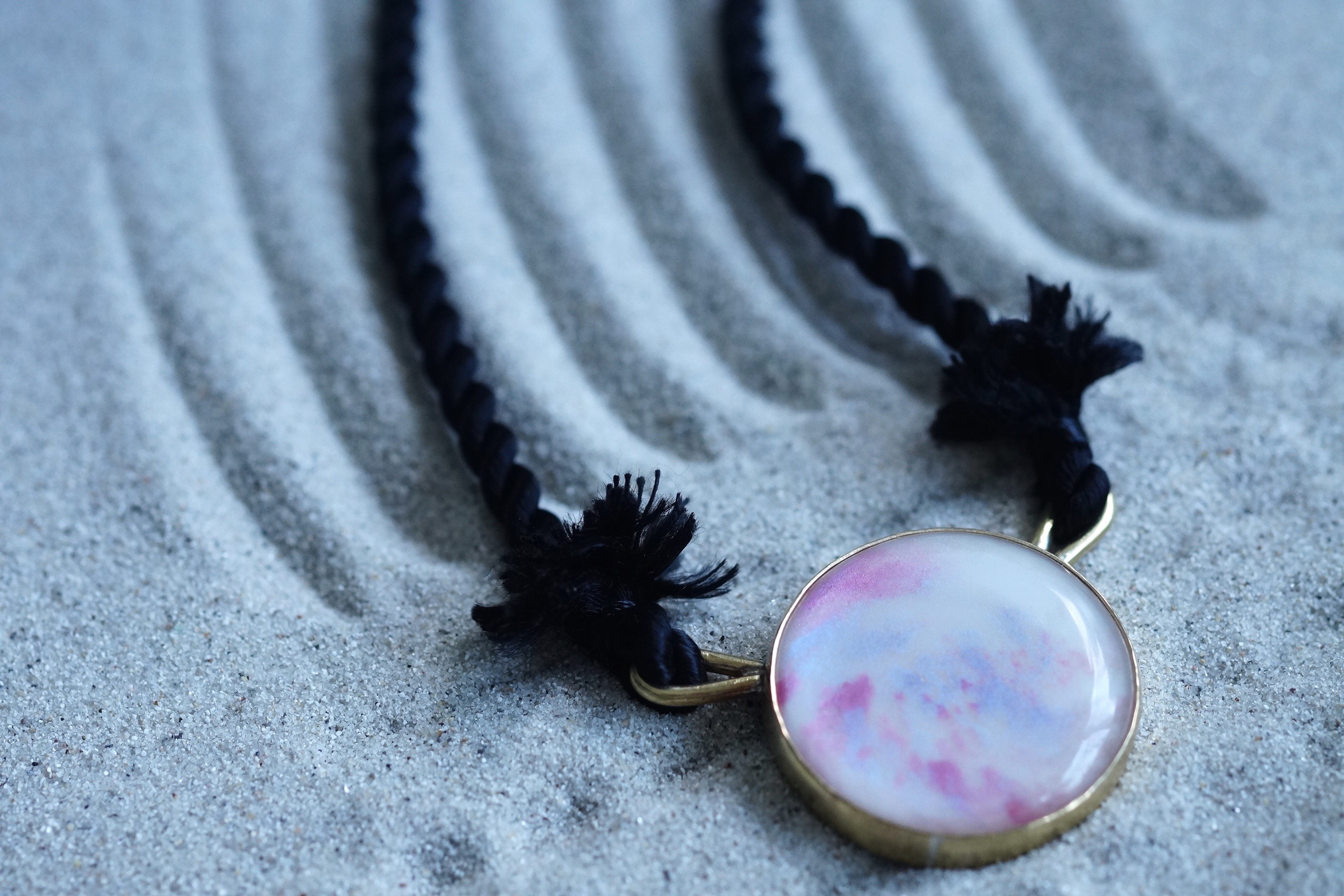 △▶▽ウミノガラス SEAGLASS PENDANT -pink-