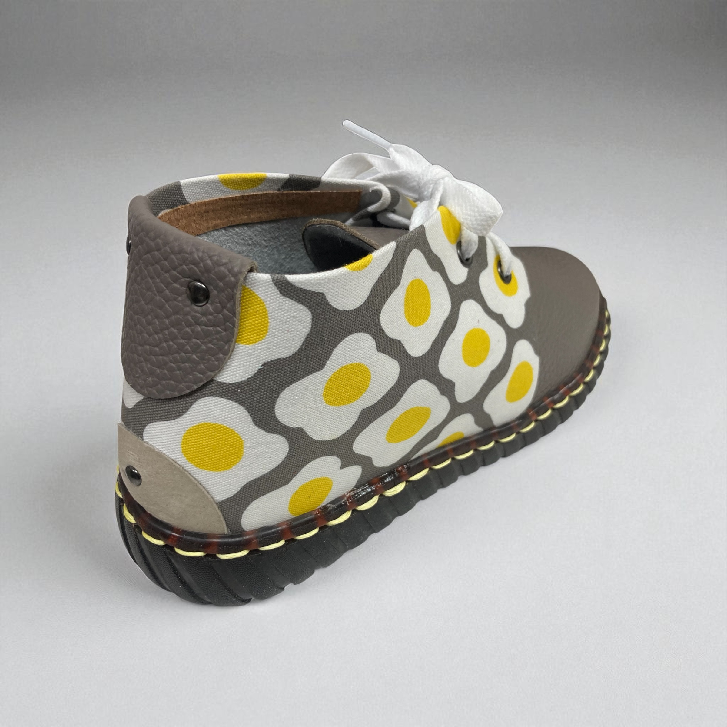 ハイカットシュリンクレザーハンドメイドシューズ