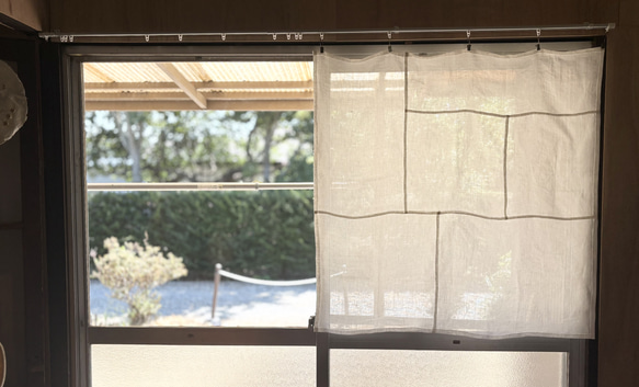 風と光をまとう 薄手の白リネン(90×90㎝） 4枚目の画像