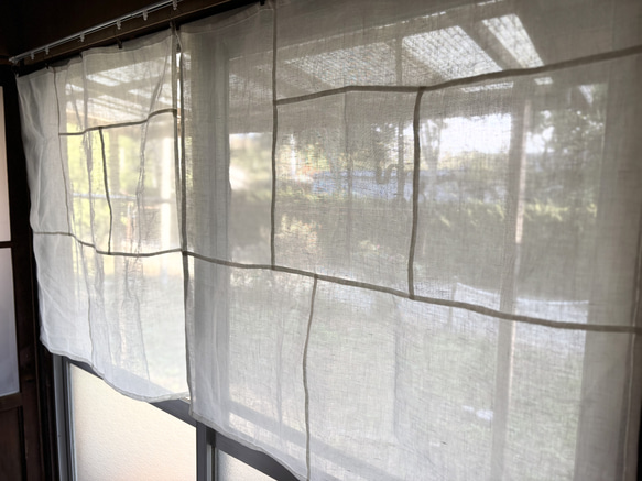 風と光をまとう 薄手の白リネン(90×90㎝） 10枚目の画像