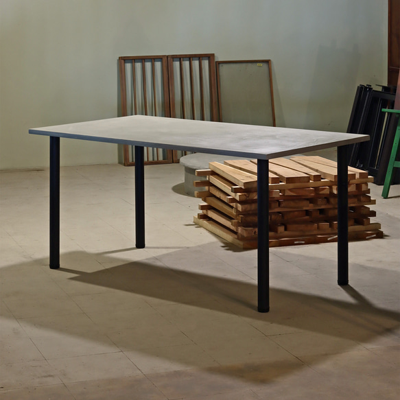 ダイニングテーブル｜ライトグレー｜横幅150cm｜奥行80cm｜薄塗りモルタル ダイニングテーブル｜ライトグレー｜横幅150cm｜奥行80cm｜脚タイプ③