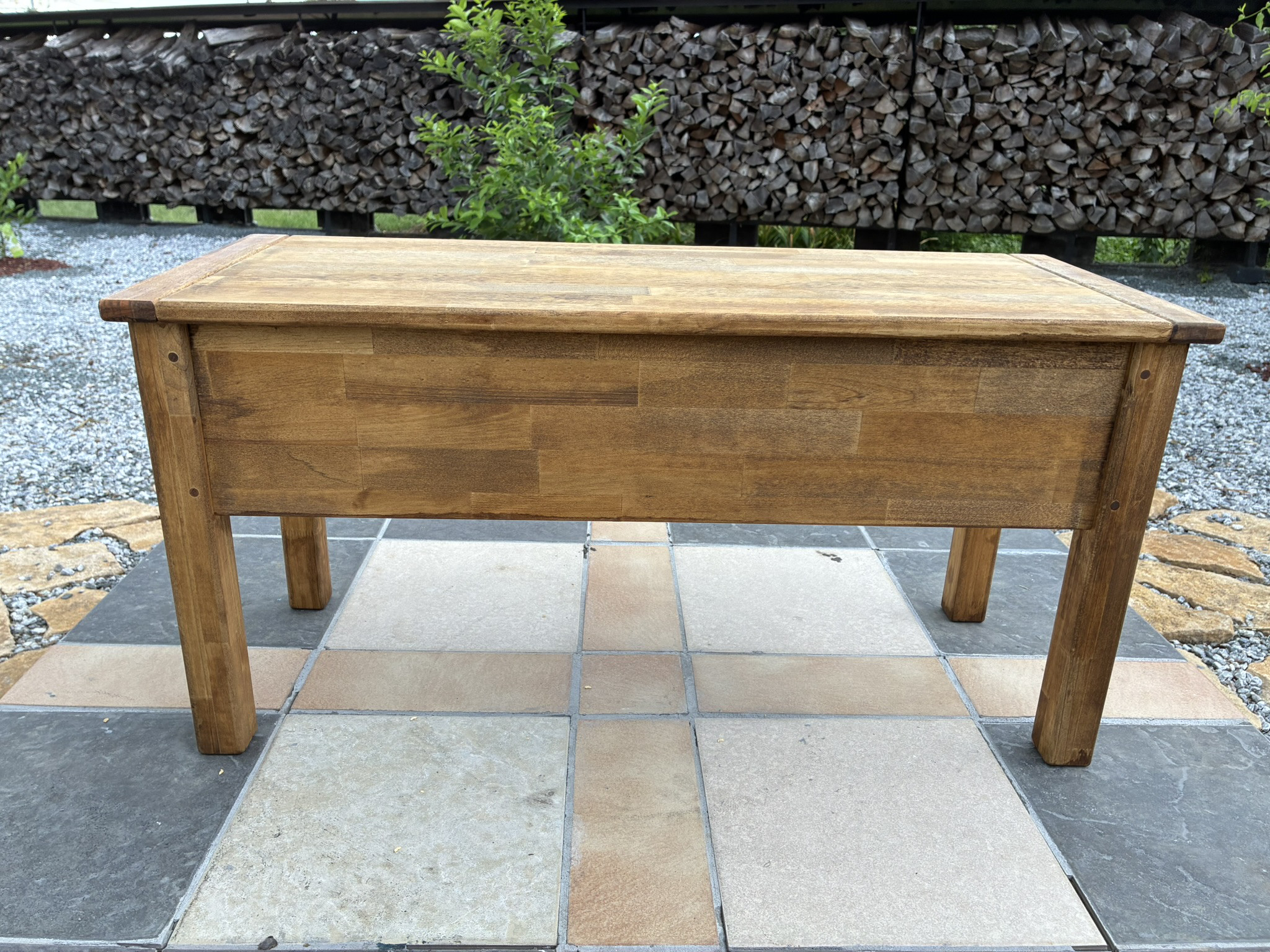 ベンチ椅子　収納付き　フラット