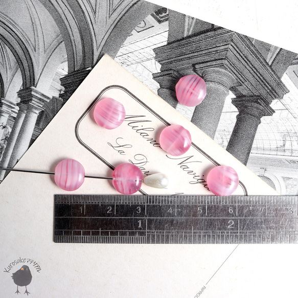 ビーズ・おはじき型ヴィンテージガラスチェコビーズ ピンク 10mm [6個] GB58-1 3枚目の画像