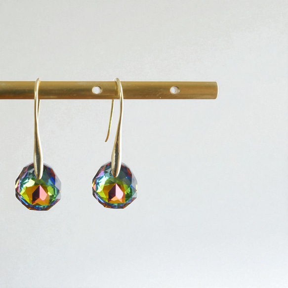 [單隻耳環為您的秋冬造型增添光彩] 適合秋季佩戴的金/銀單隻吊墜耳環，不含鎳（防過敏）。 第2張的照片