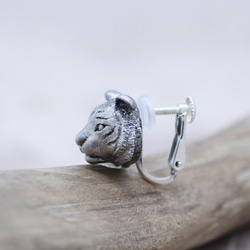 トラのシルバーイヤリング/阿吽のトラ（両耳） 5枚目の画像