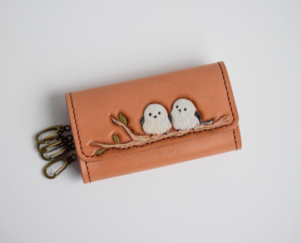 Rika様専用シマエナガのキーケース　レザーカービング本革一点物