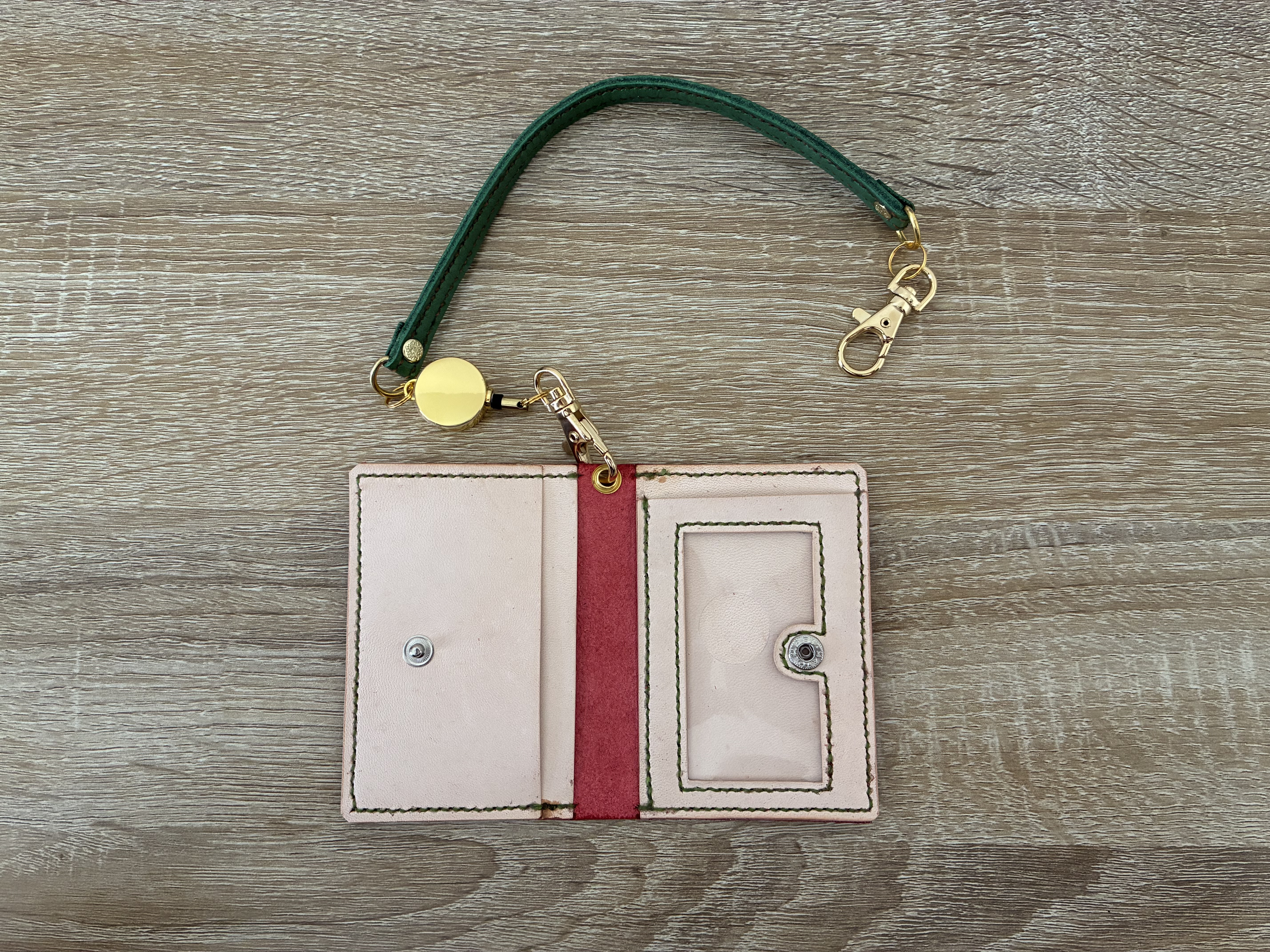 熟れたオレンジを連れてお出かけ！本革のパスケース