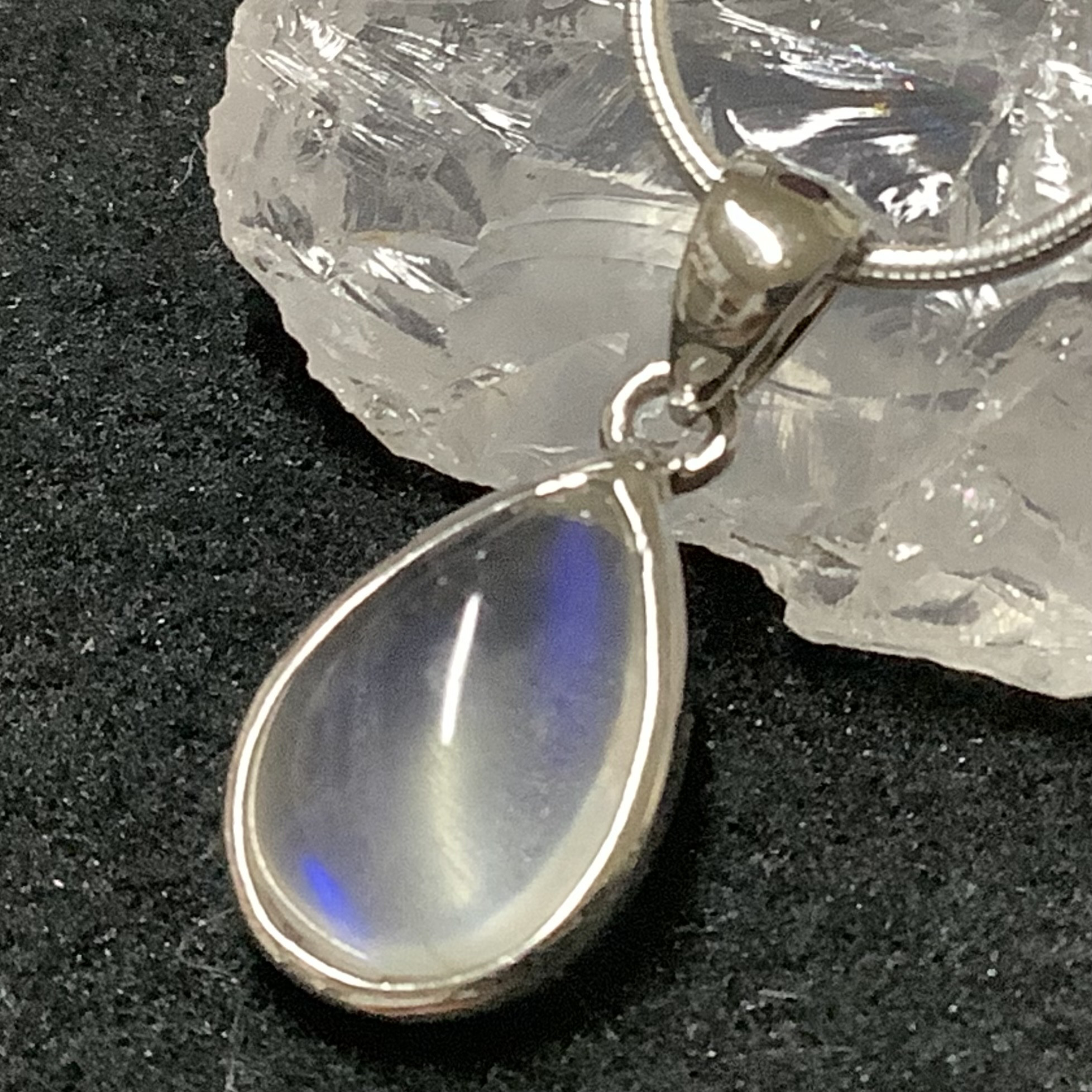 一点物☆美しい透明感 ヒーリングストーン 天然石 ペリステライト(ブルームーンストーン) シルバーネックレス