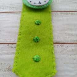 【2,000円以上で送料無料】フェルトの時計　【カエル】 5枚目の画像