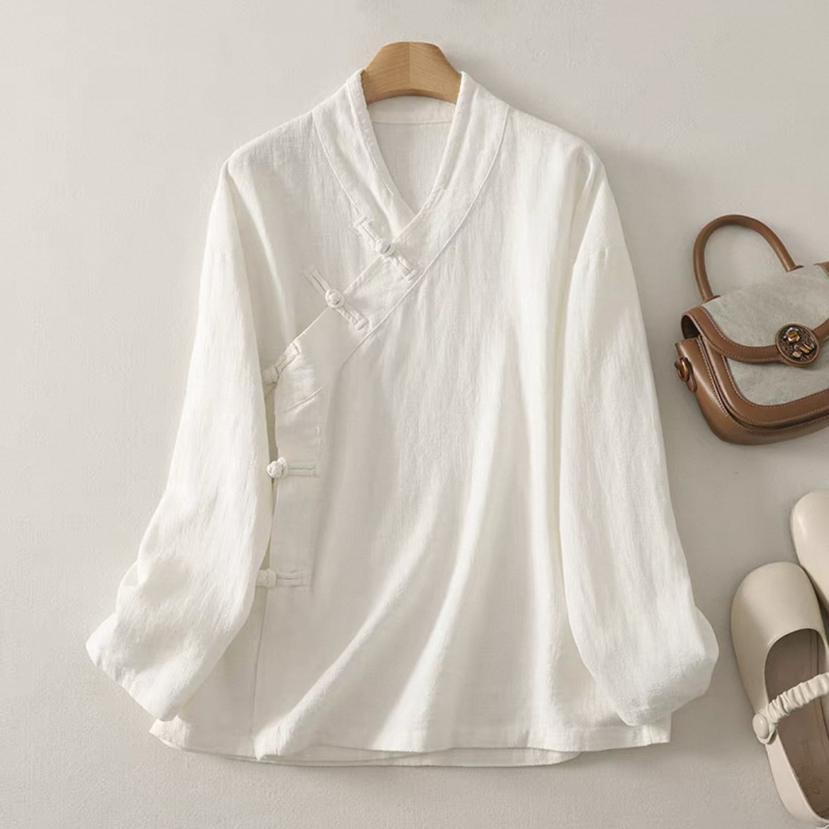 無地トップス、秋のトップス、秋のシャツ、綿麻シャツ、綿麻トップス、長袖トップス、大人カジュアル