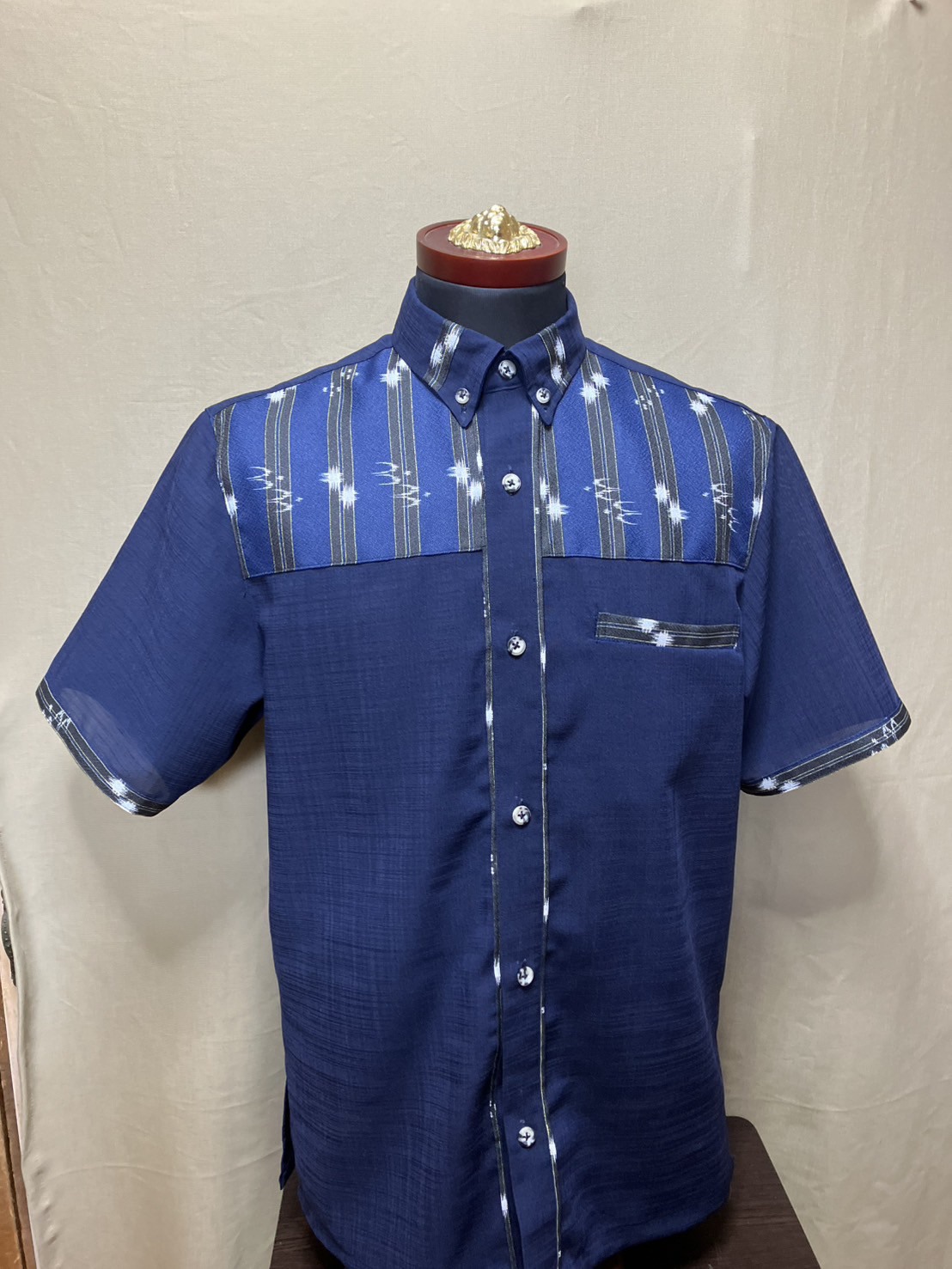 濃紺　内ポケット　ボタンダウン　かりゆしウェア　メンズL（沖縄、琉球、紅型柄、アロハ）No.202 11,218円