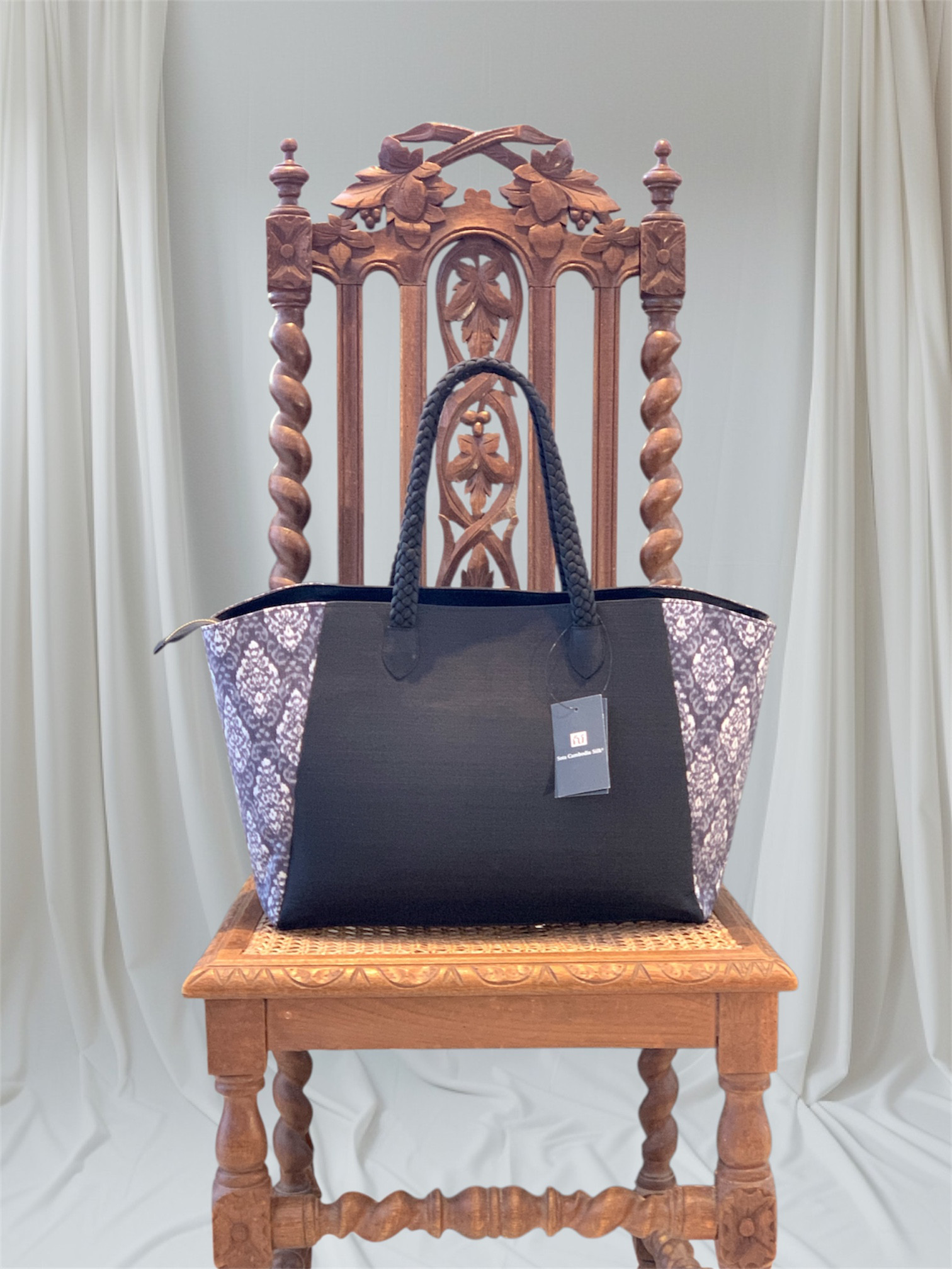 【限定一個】バッグ　シルクバッグ　絣バッグ　カンボジアシルク　着物バッグ　紬