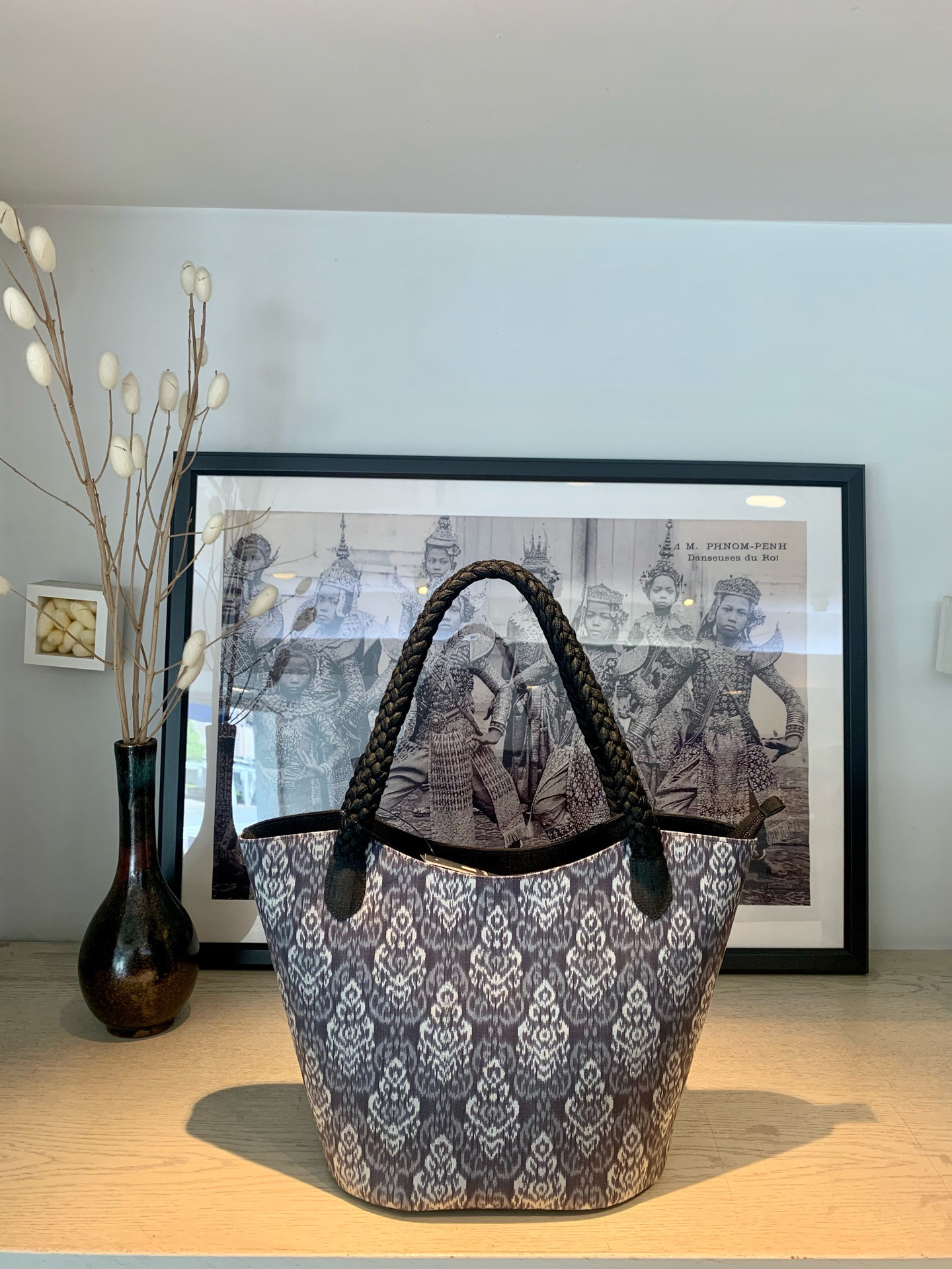 (限定3個) バッグ　シルクバッグ　絣バッグ　着物バッグ　軽いバッグ　カンボジアシルク