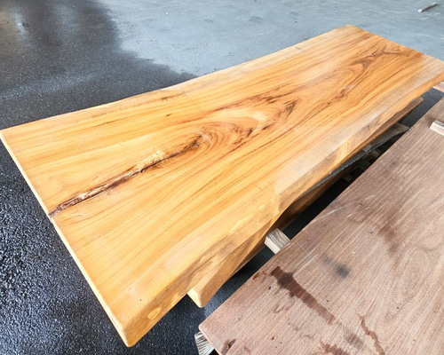 楠　一枚板　ダイニング　テーブル　リビング　ローテーブル　栃　杢　ウォールナット 楠 一枚板 ダイニング テーブル リビング ローテーブル 栃 杢