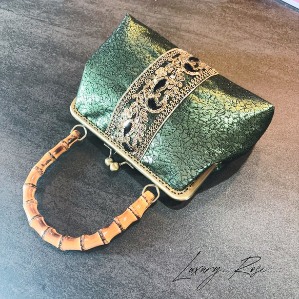 9月新作♡イタリアレースと帯の融合♡秋の神秘的な深みグリーンの上質箔加工高級帯バッグ　バンブー口金　パーティーバッグ 6枚目の画像