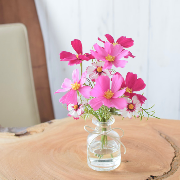 3種類のピンクコスモスアレンジ《フェイクウォーター》Creema限定　【敬老の日　誕生日】 2枚目の画像