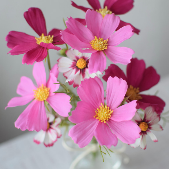3種類のピンクコスモスアレンジ《フェイクウォーター》Creema限定　【敬老の日　誕生日】 8枚目の画像