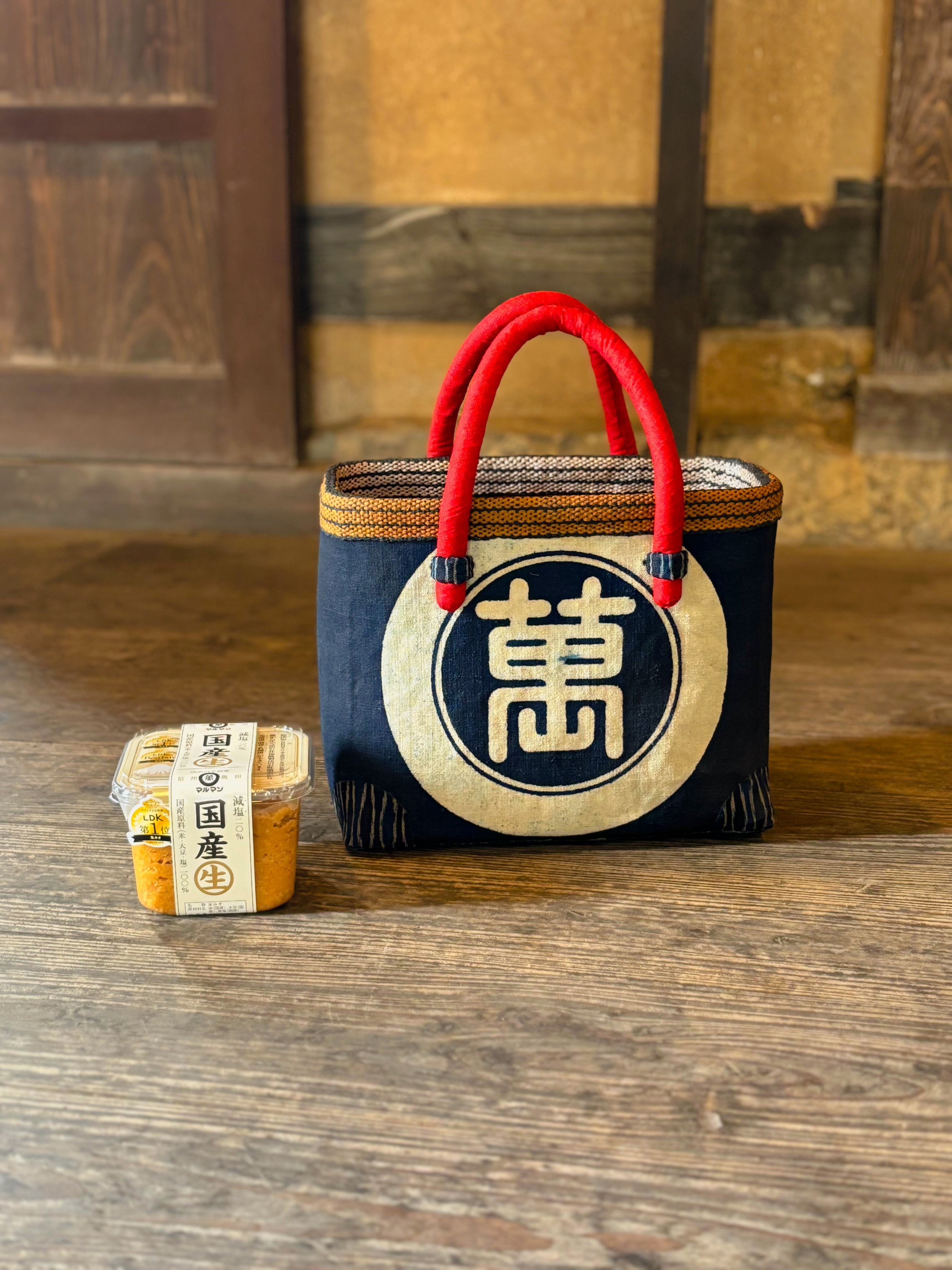 送料無料　一閑張り・一貫張りかごバッグ（M）　前掛け　帆布　信州のマルマンみそ　信州味噌　和紙　インテリア　和モダン