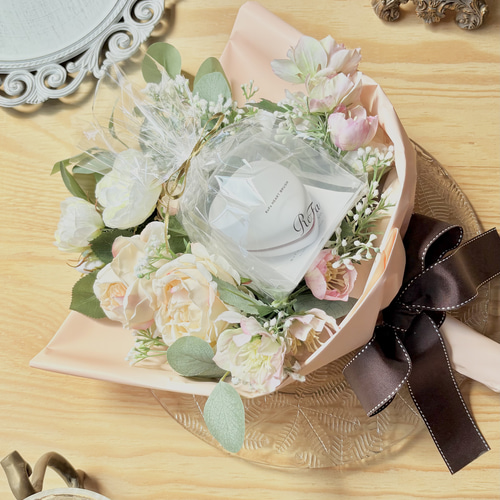 心に残るトレンドブーケ コスメブーケ サプライズブーケ 喜ばれる