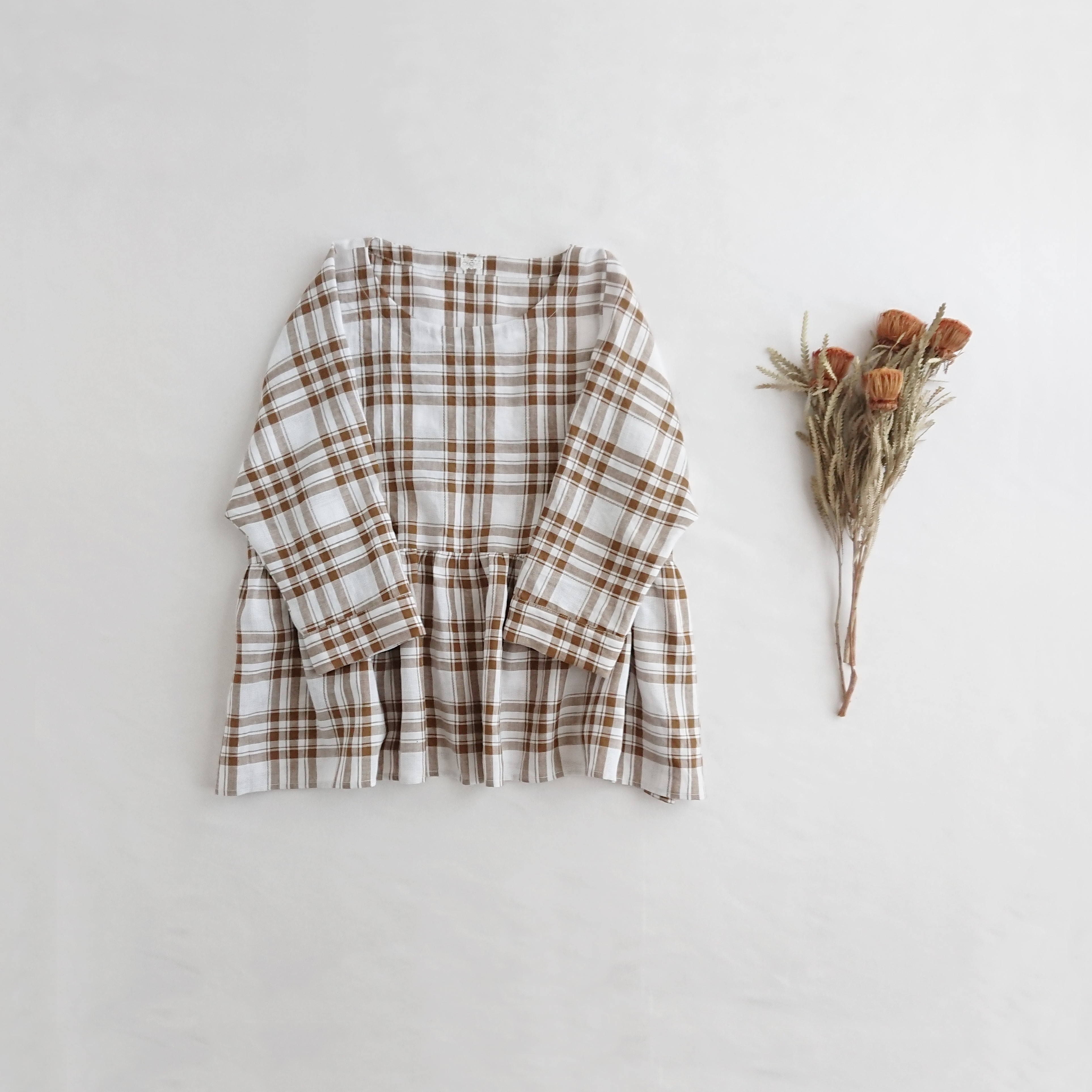 リネンチェック　ウエストギャザードルマンプルオーバー