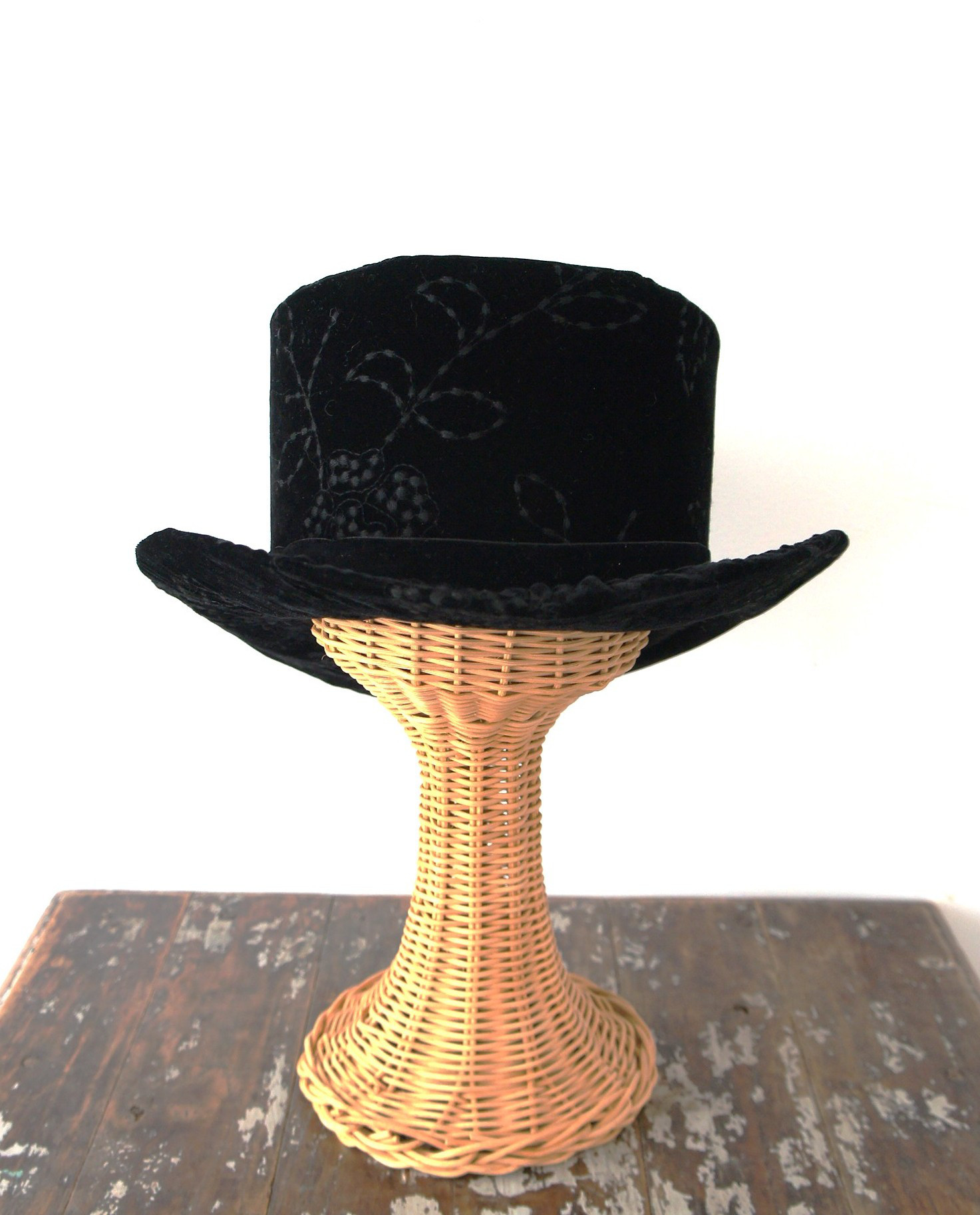 トップハット*[刺繍ブラック]C333Black embroidery velvet