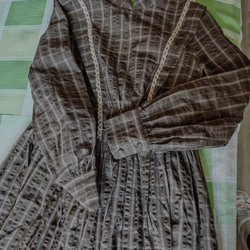 アンティーク調　スタントカラーレース付き　綿100%長袖ロングワンピース【秋冬春】ブラウンチェック柄 15枚目の画像