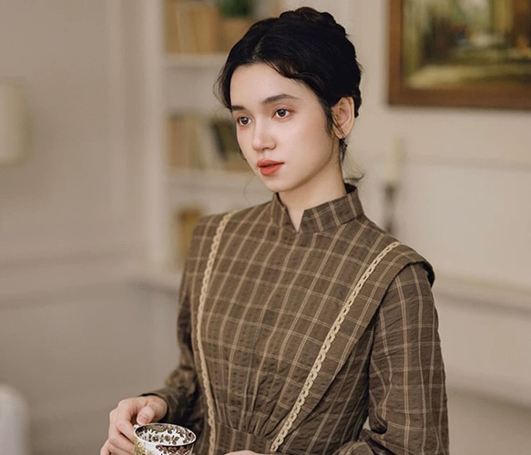 アンティーク調　スタントカラーレース付き　綿100%長袖ロングワンピース【秋冬春】ブラウンチェック柄 10枚目の画像