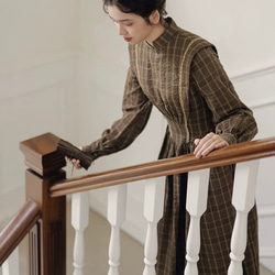 アンティーク調　スタントカラーレース付き　綿100%長袖ロングワンピース【秋冬春】ブラウンチェック柄 8枚目の画像