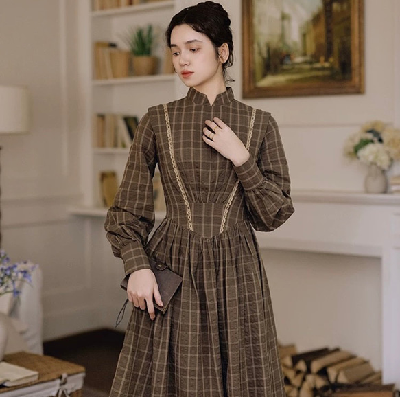 アンティーク調　スタントカラーレース付き　綿100%長袖ロングワンピース【秋冬春】ブラウンチェック柄 6枚目の画像