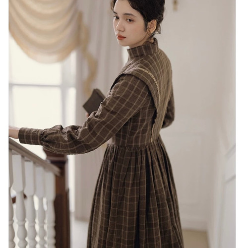 ブラウン系チェック柄長袖ロングワンピースと袖無しエプロン風アンサンブル ワンピース レディース ロング 長袖 チェック柄 柄 送料無料・再