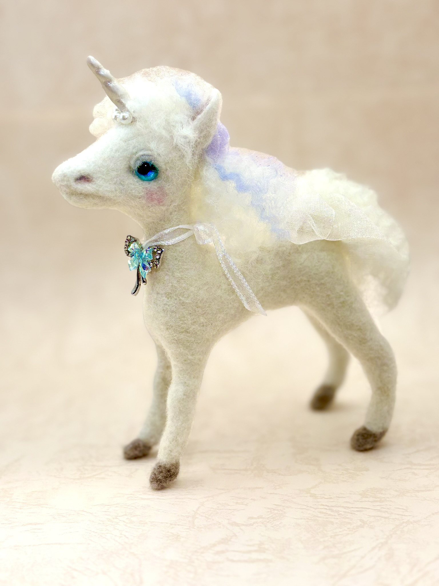 ユニコーン　羊毛フェルト　自立　白馬　干支　午年