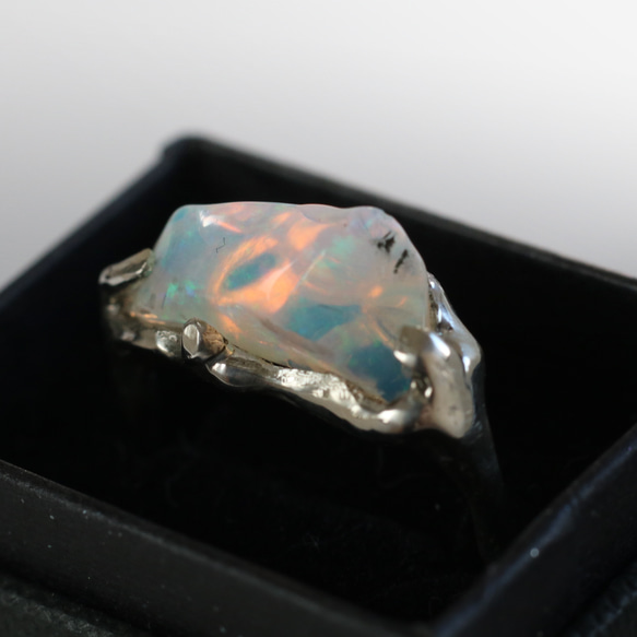 (獨一無二，925銀) 巴洛克蛋白石銀戒指 (16*6毫米，尺寸13) 第2張的照片