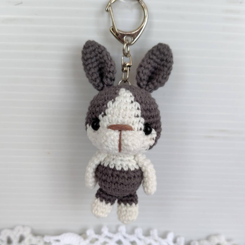 パンダうさぎさん(濃いグレー)＊あみぐるみキーホルダー あみぐるみ
