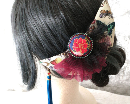 ワケありな逸品】月のヘアアクセサリー ヘッドドレス 蝶 赤い花 三日月
