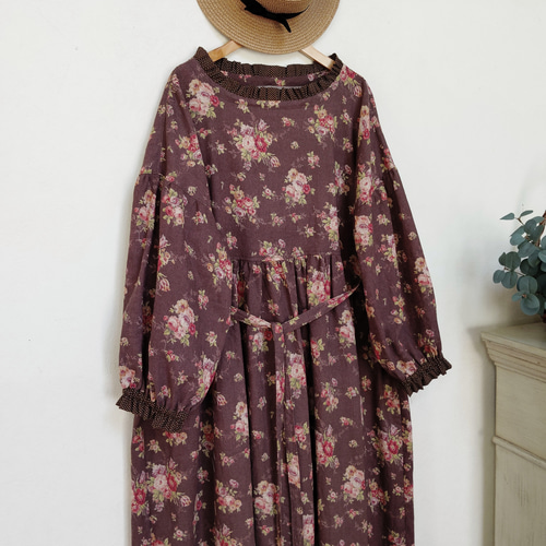 handmadeワンピース長袖YUWA花柄freeボルドーブラウン ハーフリネンワンピース YUWA 花柄 free 長袖 フリル ワンピース